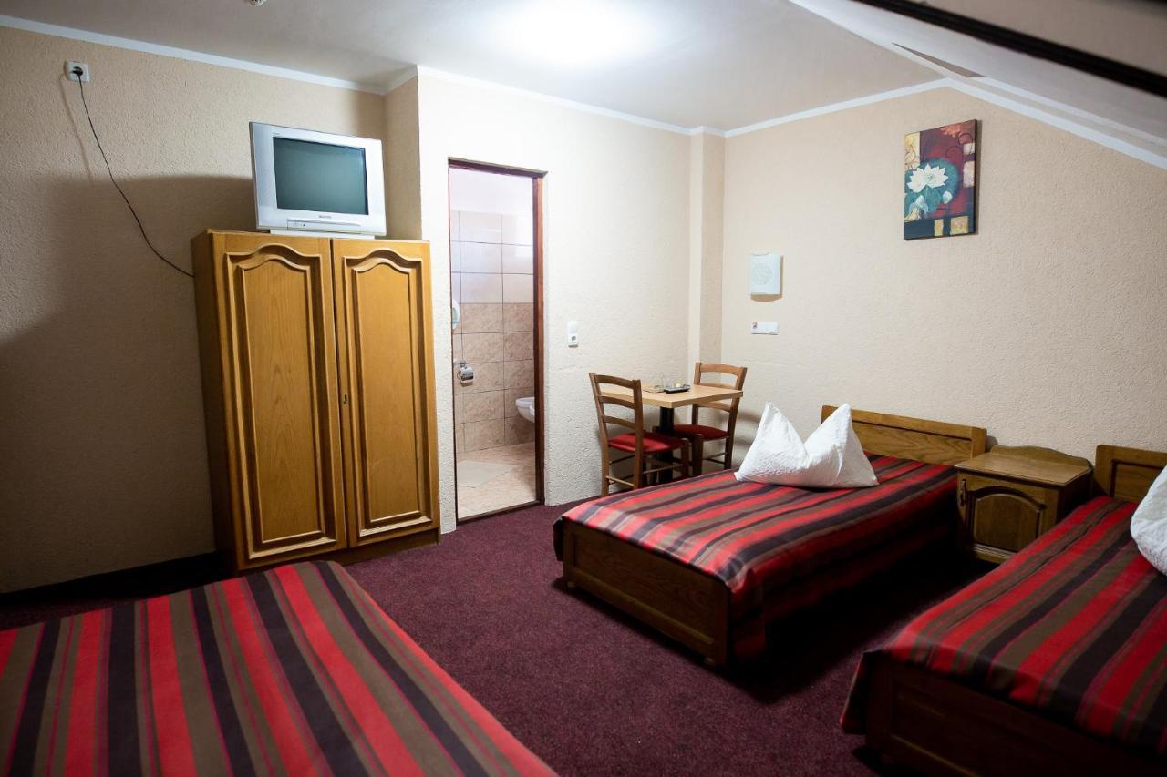 Vila Tineretului Satu Mare Zewnętrze zdjęcie